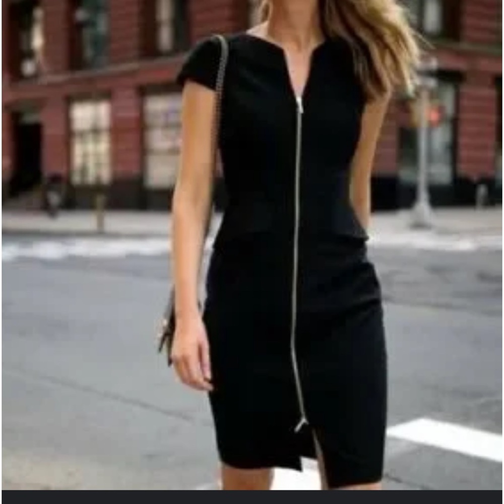 $15 sale Haute Monde 💋Black gold zipper bodycon midi dress Sk006482